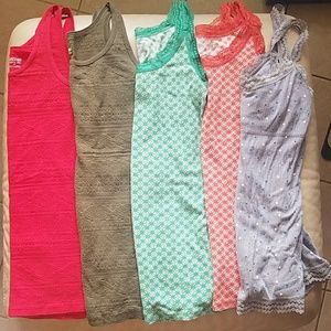 5 Tank Top Lot Medium Small Mossimo Old Navy Kirra